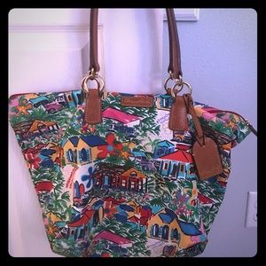 🏖⛵️Authentic Dooney And Bourke large tote