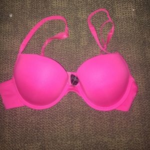 Hot pink push up bra!! Size 33B