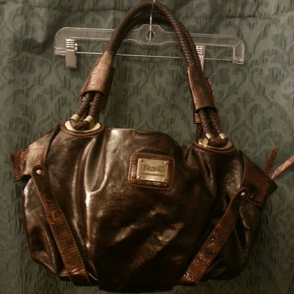 Large bronze-ish brown purse