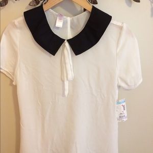 Peter Pan collared blouse