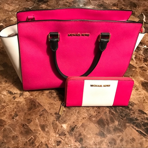 Michael Kors Handbags - Michael Kors Fuchsia/White Satchel and Wallet