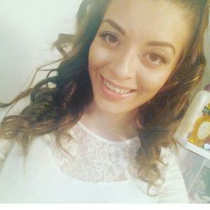 Meet your Posher, Andrea