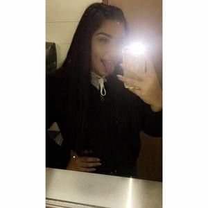 Meet your Posher, Lorena