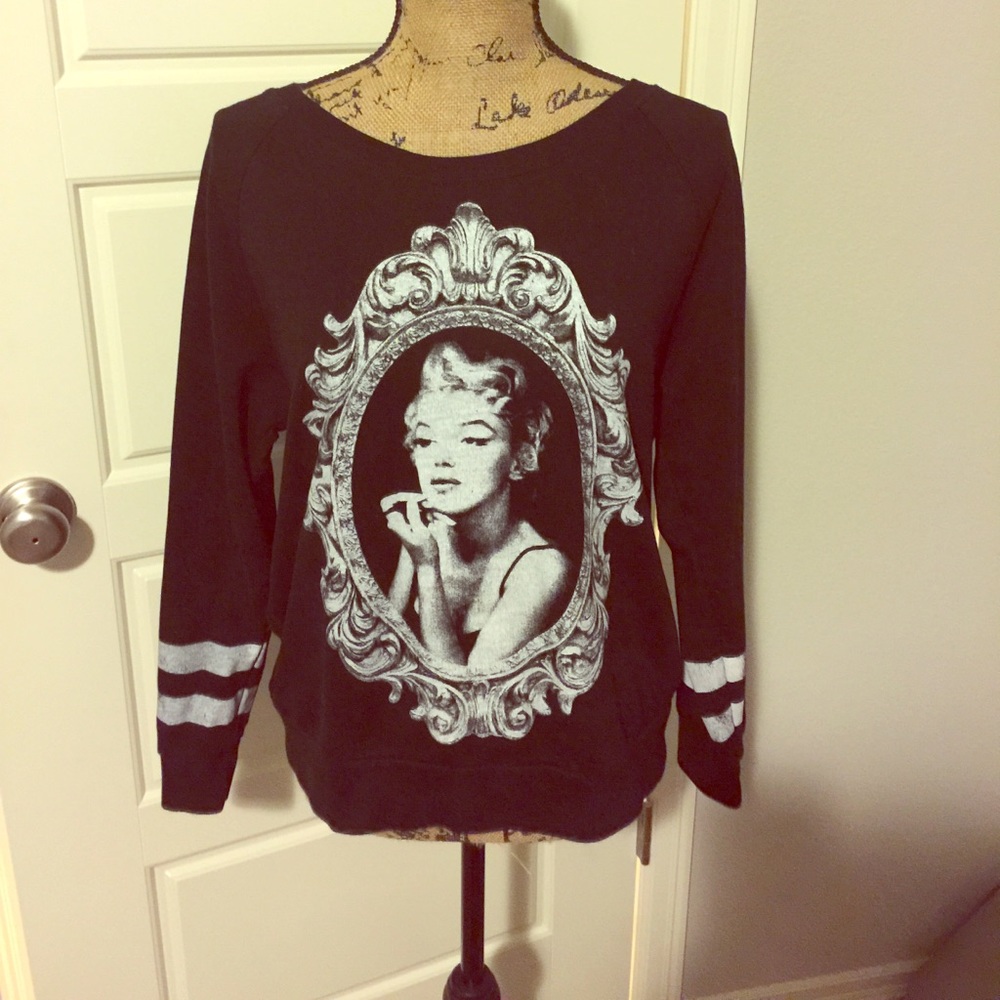 Marilyn Monroe light sweatshirt