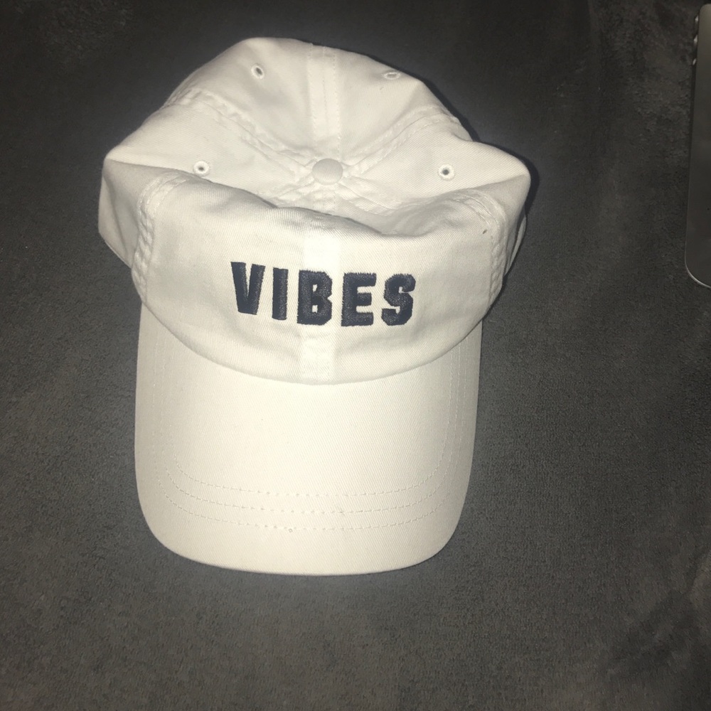 VS pink baseball hat