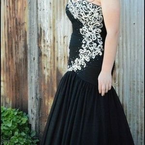 Black Prom Dress