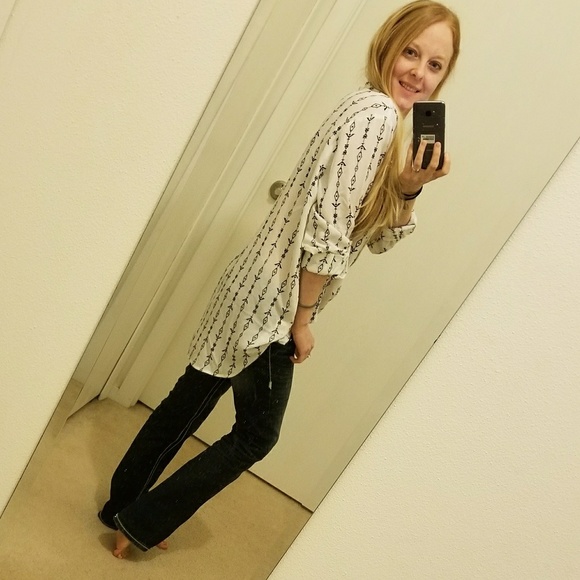 Infinity Raine White Aztec Print Tunic - Picture 3 of 7