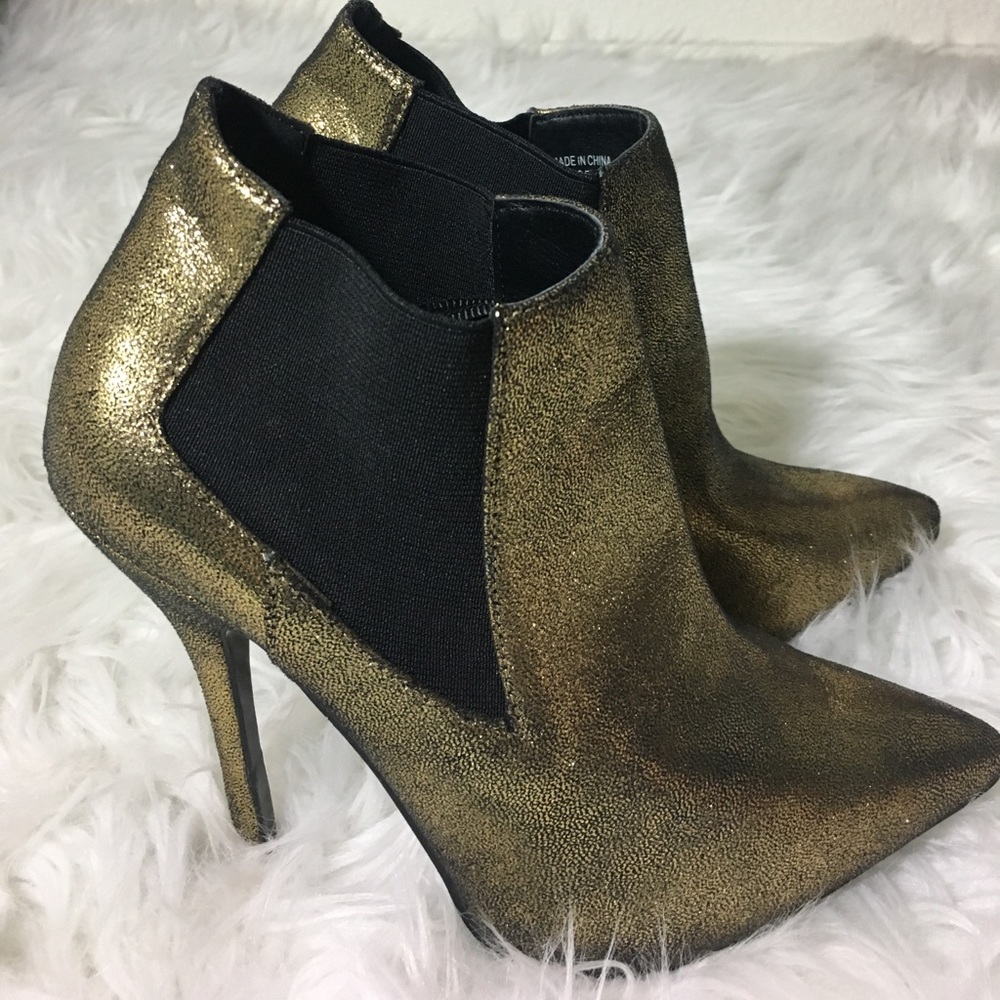 ✨F21 Gold Ankle Boots ✨