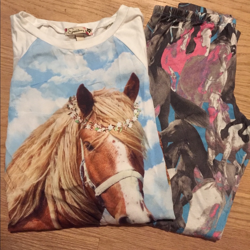 ⭐️Girls size medium "horse" outfit