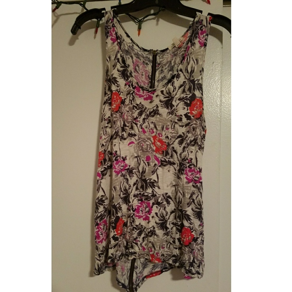 Florals for spring? Groundbreaking..... ??