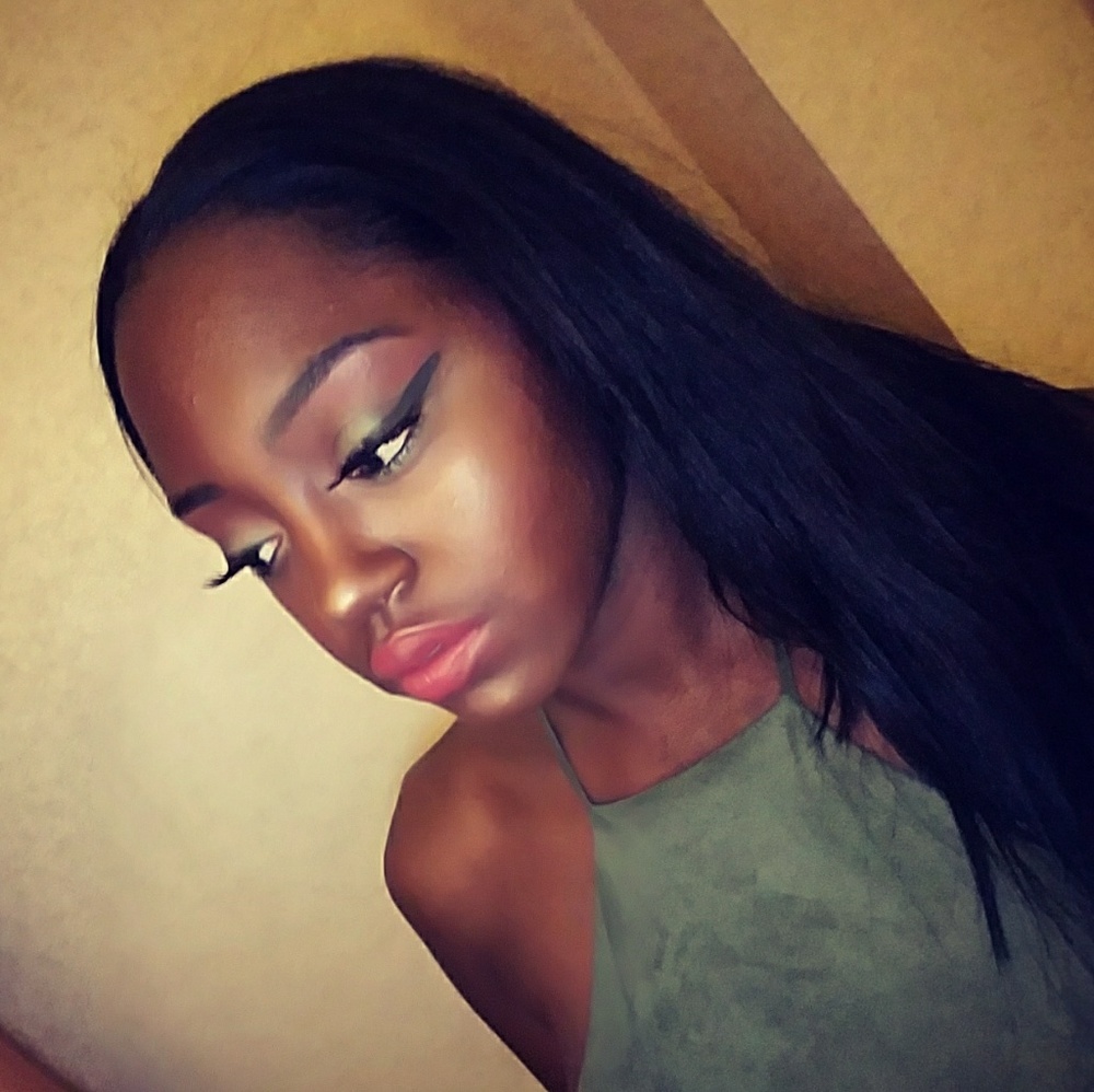 Meet your Posher, Parris