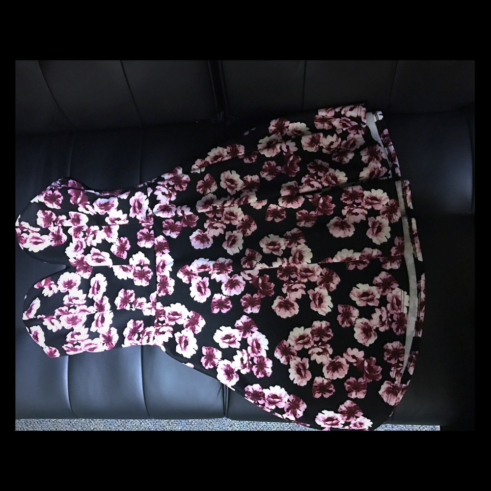Floral strapless dress