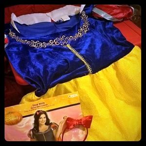 Snow White Costume