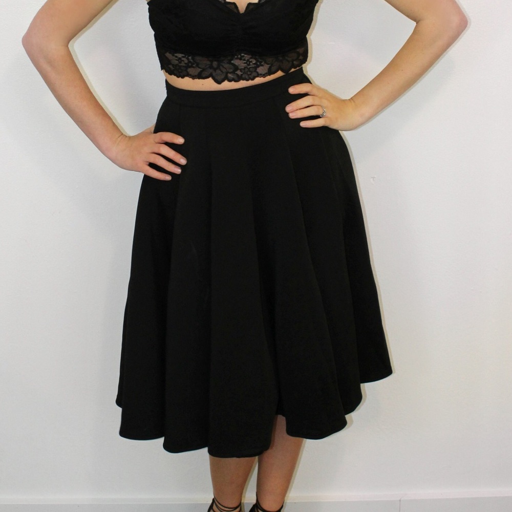 LIQUIDATION Full Black Scuba Swing Skirt - Picture 2 of 4