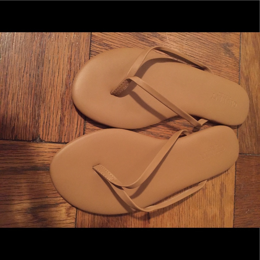 Old Navy nude flip flops