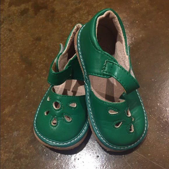 baby girl green shoes