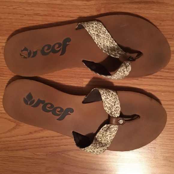 Reef Shoes - Gold and white/cream Reef sandals