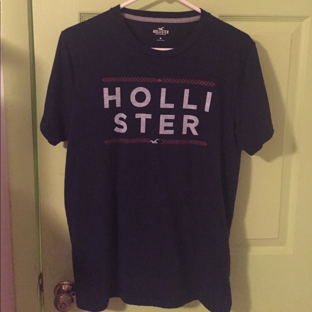 Hollister Tee