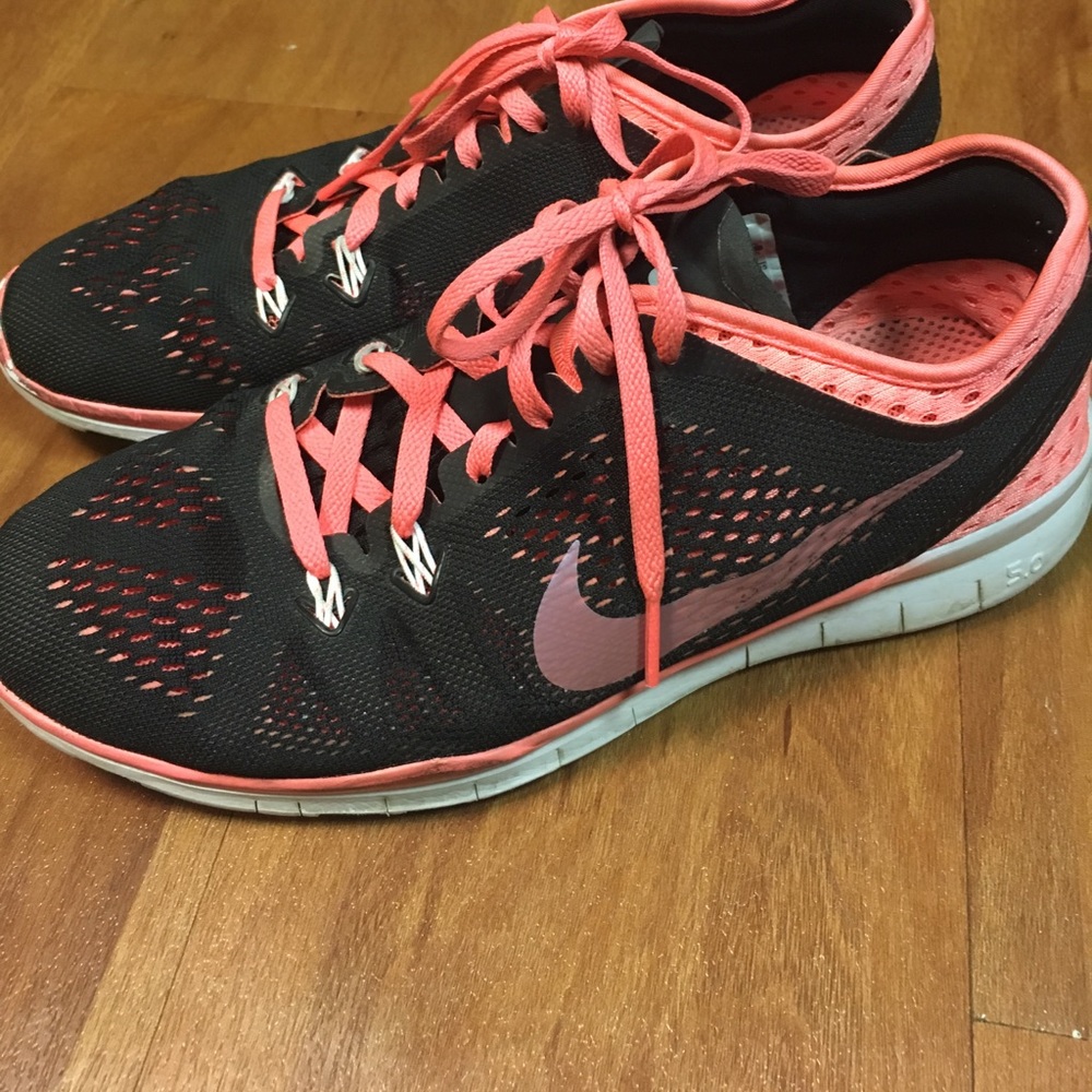 Nike free runs