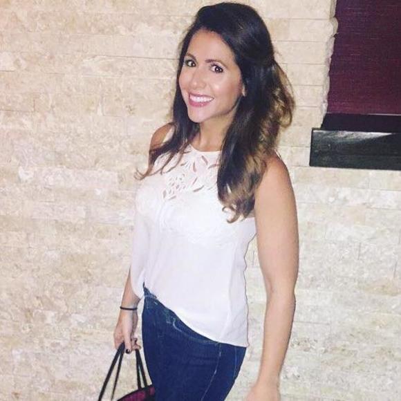 Meet your Posher, Lia - Picture 1 of 1