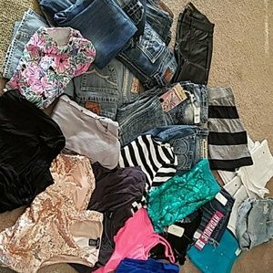 Small/medium clothing lot
