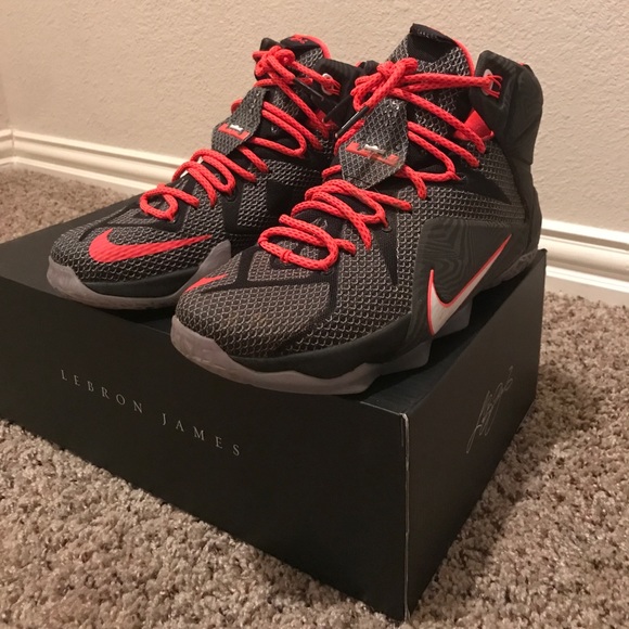 LeBron 12 Court Vision - Picture 3 of 5