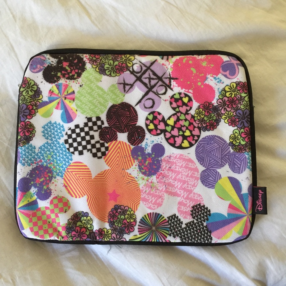 DISNEY MICKEY MOUSE IPAD CASE