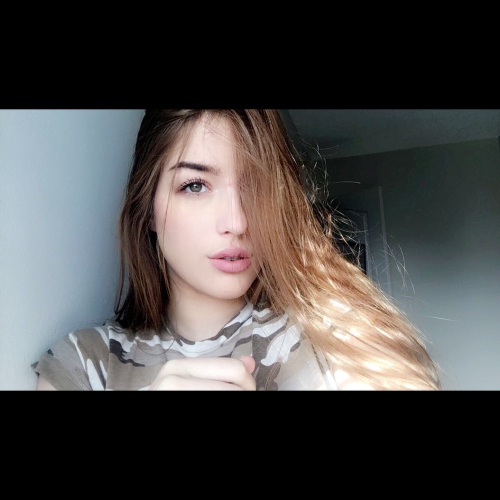 Meet your Posher, Alyssa