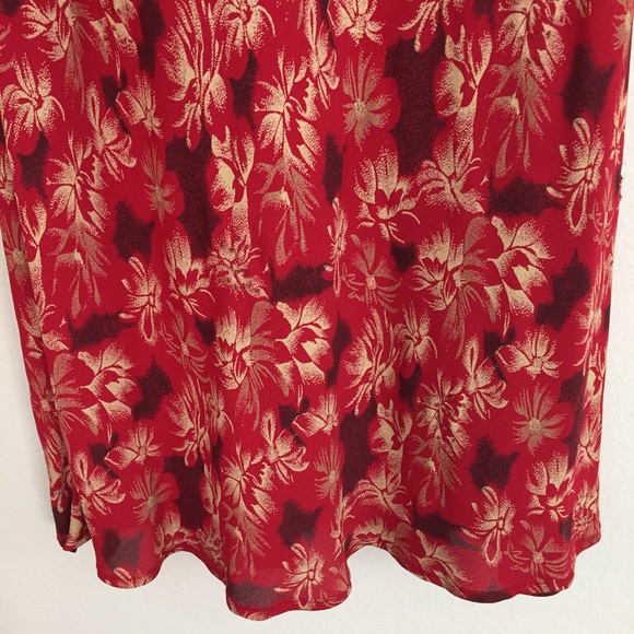 FREE DRESS with Purchase of Red Floral Midi - Picture 6 of 8