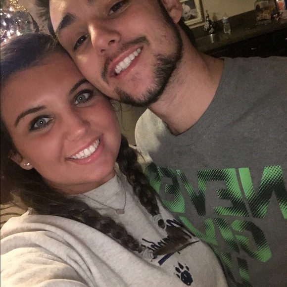 Meet your Posher, Cassidy - Picture 1 of 1