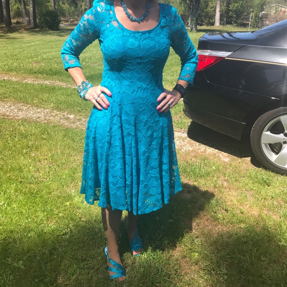 Lace 2 pc dress by Leslie Fay.