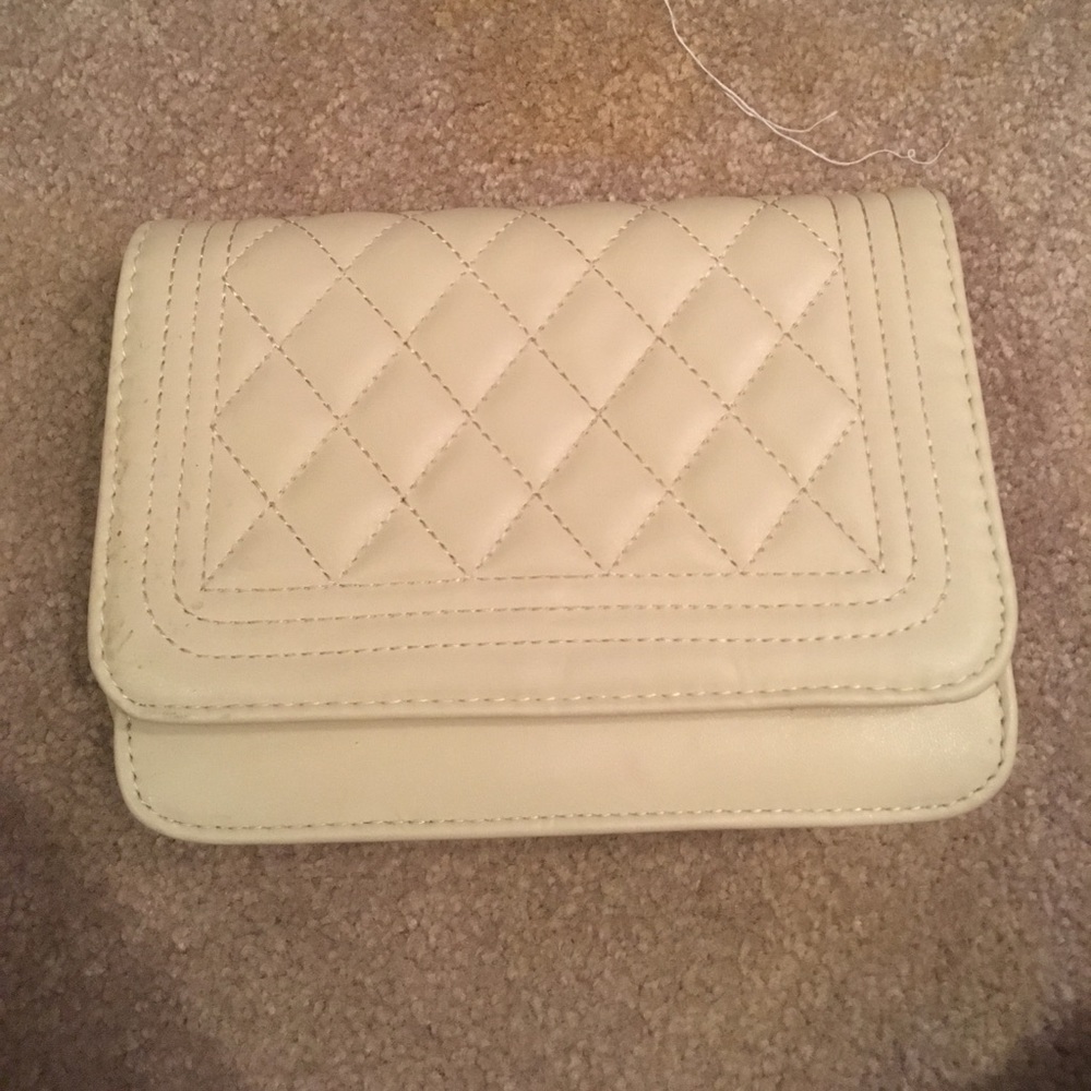 Cream clutch