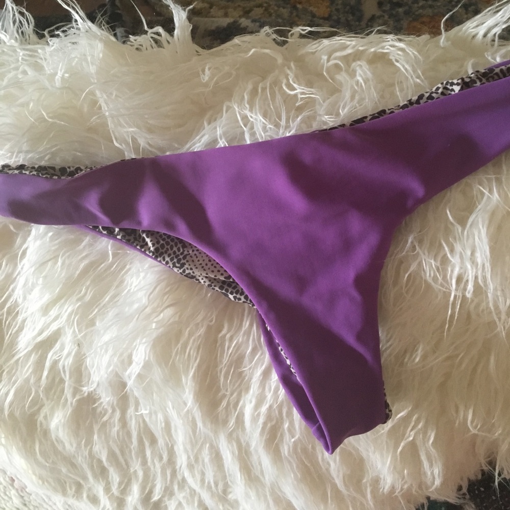 Purple Hookipa Bottoms size L // like new