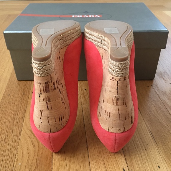 ❤️ Prada ❤️ Suede Peep Toe Wedge Sandal - Picture 5 of 6