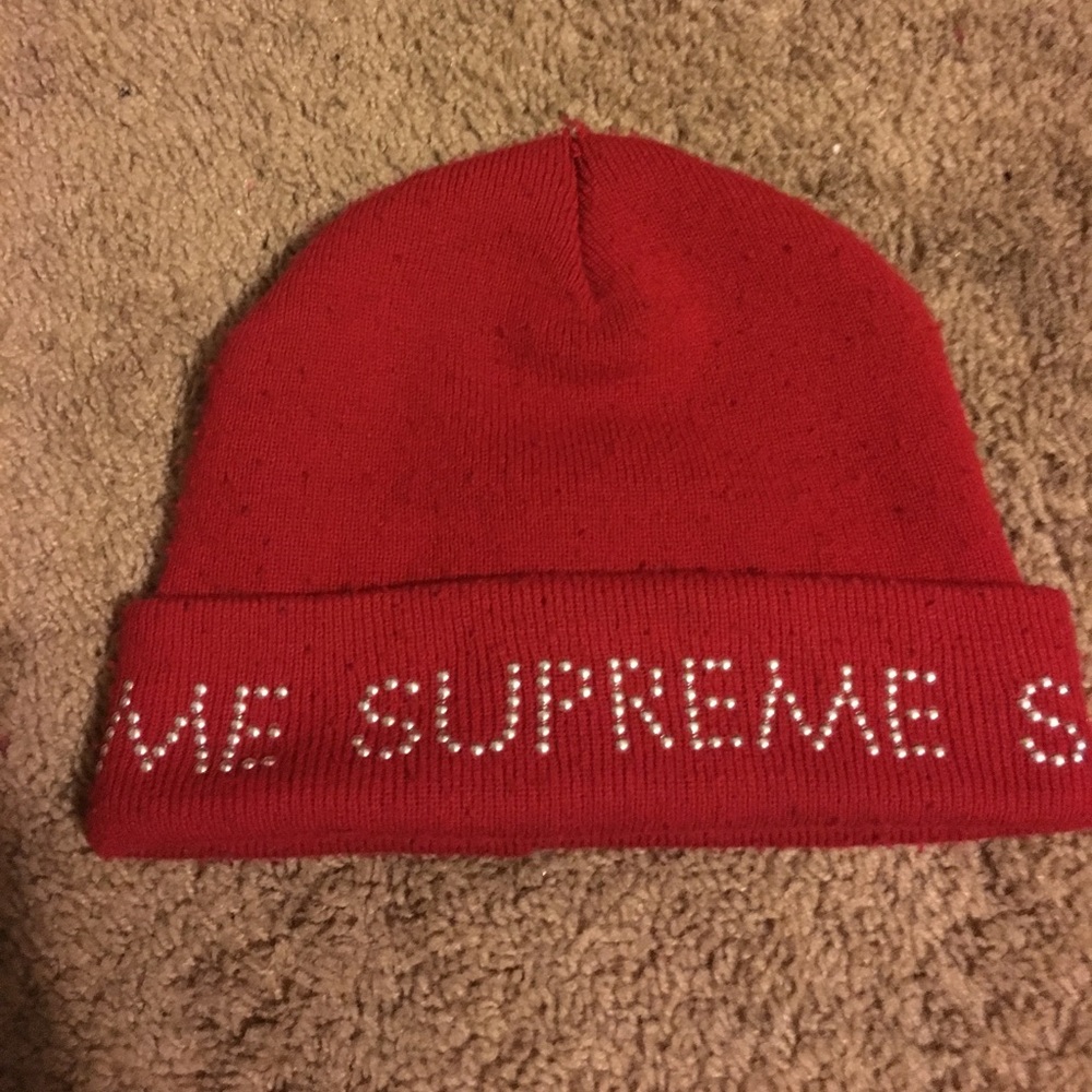 Supreme hat