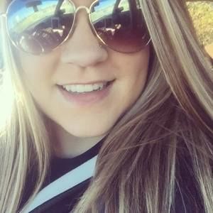 Meet your Posher, Naomi