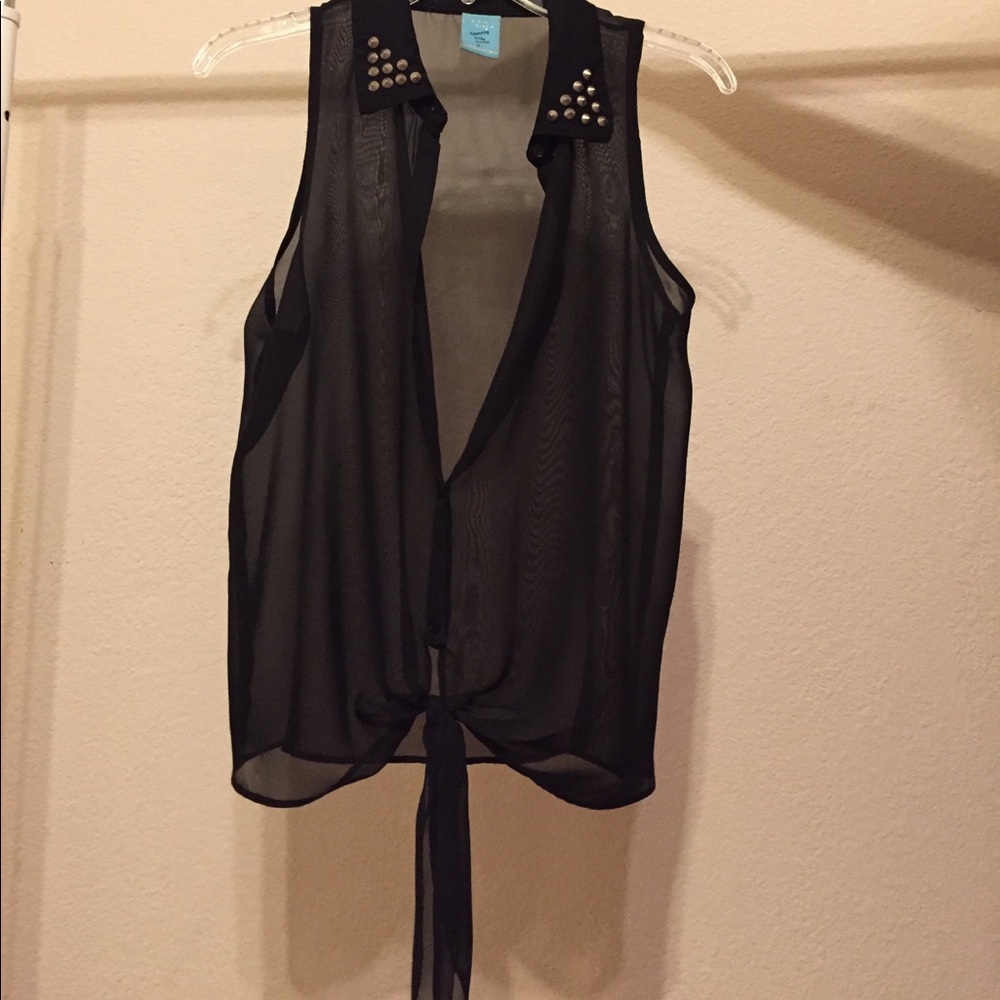 GORGEOUS SPRING TOP🌹🌹 NWOT