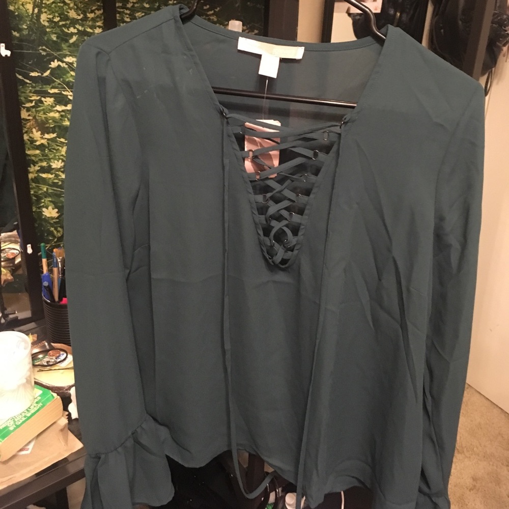 NWT lace up top