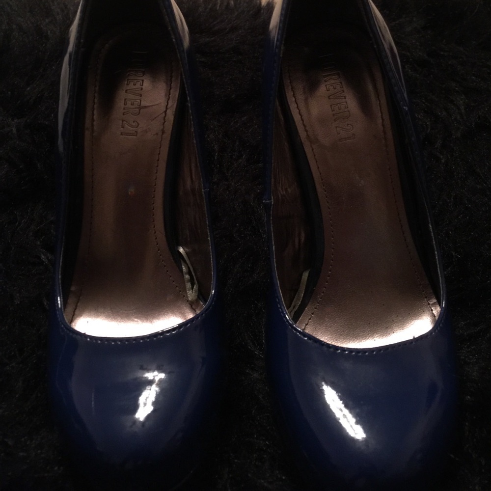 Blue heels - Picture 1 of 1