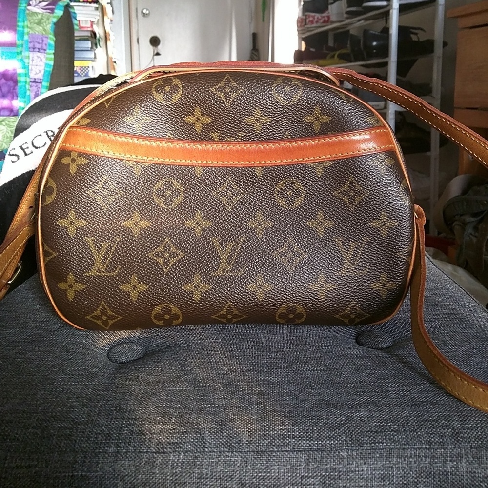Louis Vuitton crossbody bag