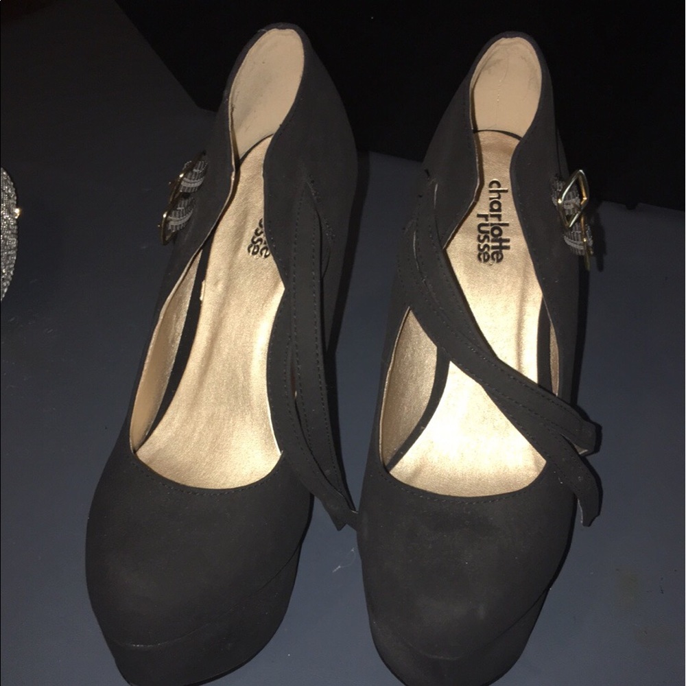 Dress shoes