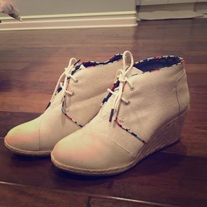 Toms Wedges