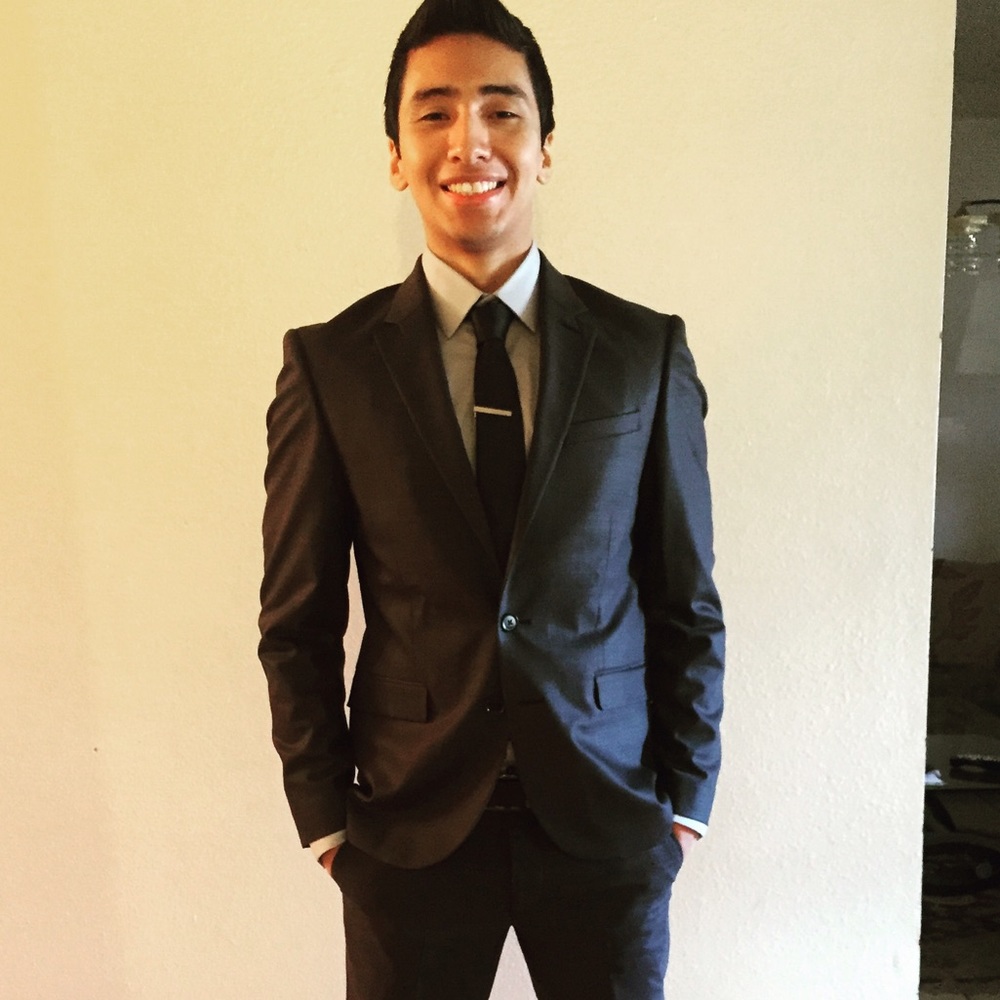 Meet your Posher, Eduardo