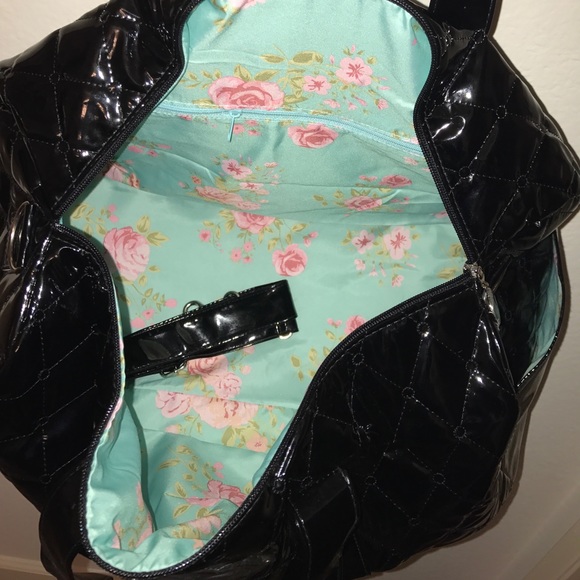 Sugar LULU Arm Candy Duffle Bag - Picture 2 of 6