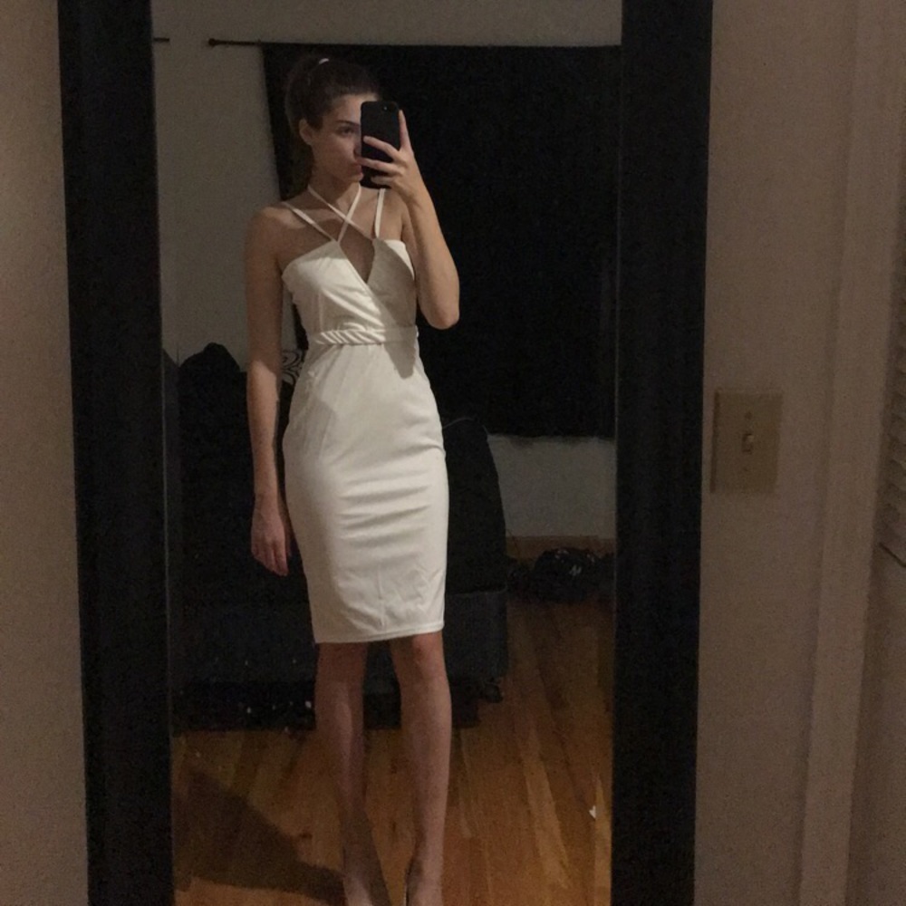 white bodycon formal dress