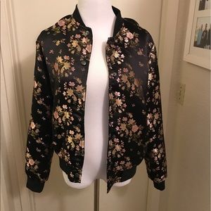 Brandy Melville Dennis cherry blossom bomber