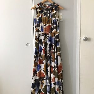 Sleeveless floral gown with great bead detailing