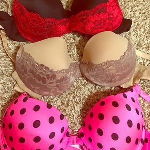 Cute bras!