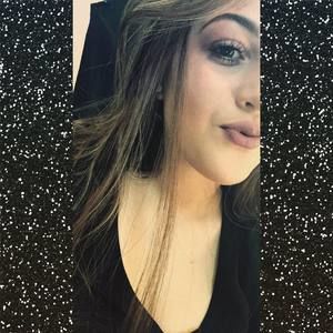 Meet your Posher, Cassandra