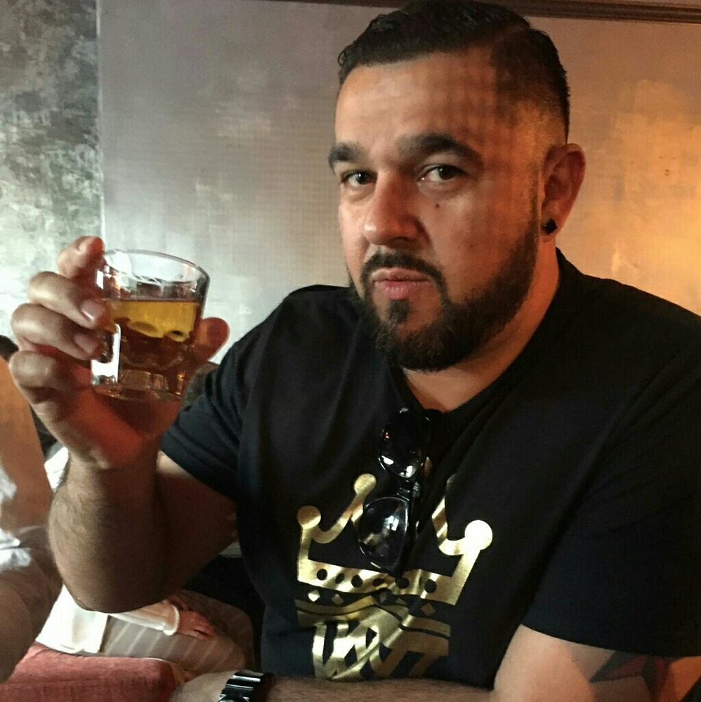 Meet your Posher, Sandro